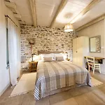 Amanita Boutique 4*