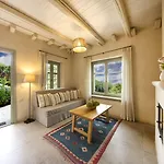 بيت ضيافة Amanita Boutique 4*