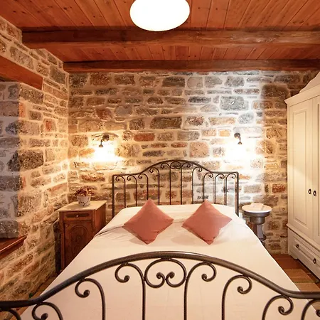 Amanita Boutique 4* Τσαγκαράδα